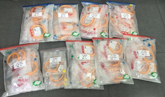 本物KYB KAYABA 55*70*9の掘削機の棒のシールのキット オレンジTPU